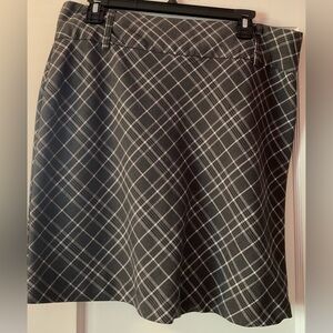 Maurices Black and Gray A-Line Knee-Length Skirt